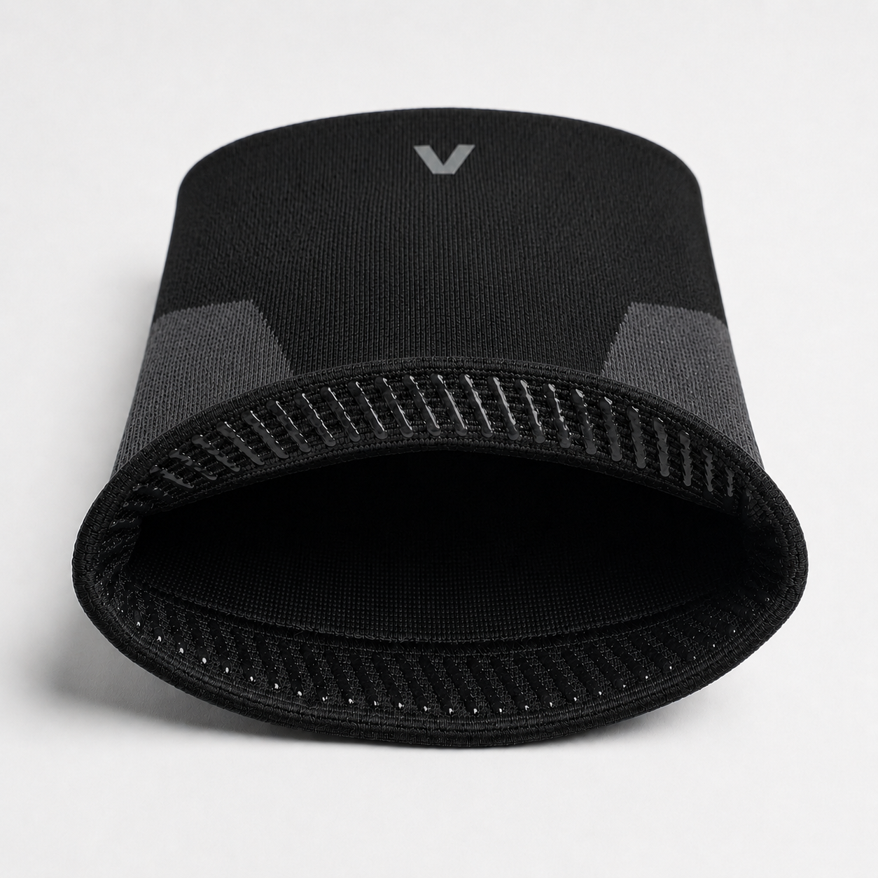 FLOW double-layer knee sleeve VELITES thigh detail black