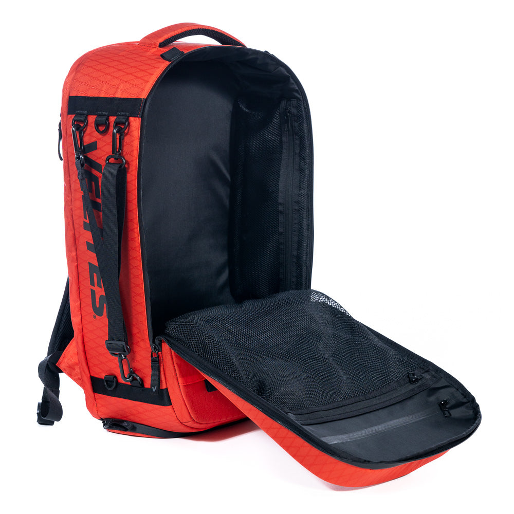 Pack Storm Duradiamond Magma + Insulated bottle + Internal divider + Toiletry bag